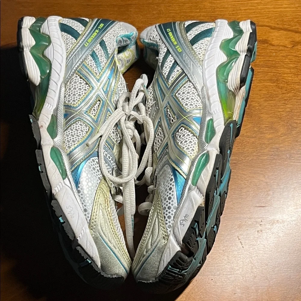 Asics Gel Hayano 17 White and Gray Sneakers with Green Blue Highlights 8.5